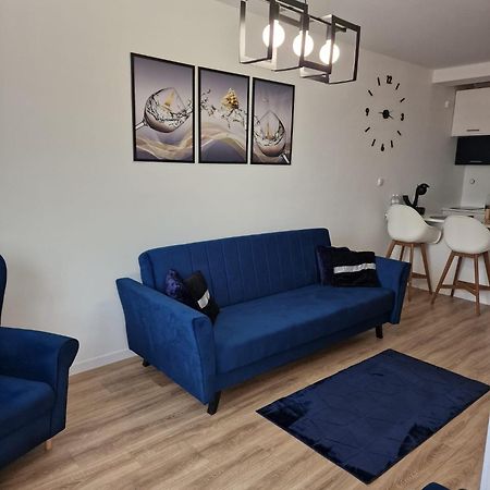 Apartament W Koninie Przy Ul. Wiosny Ludow โคนิน ภายนอก รูปภาพ