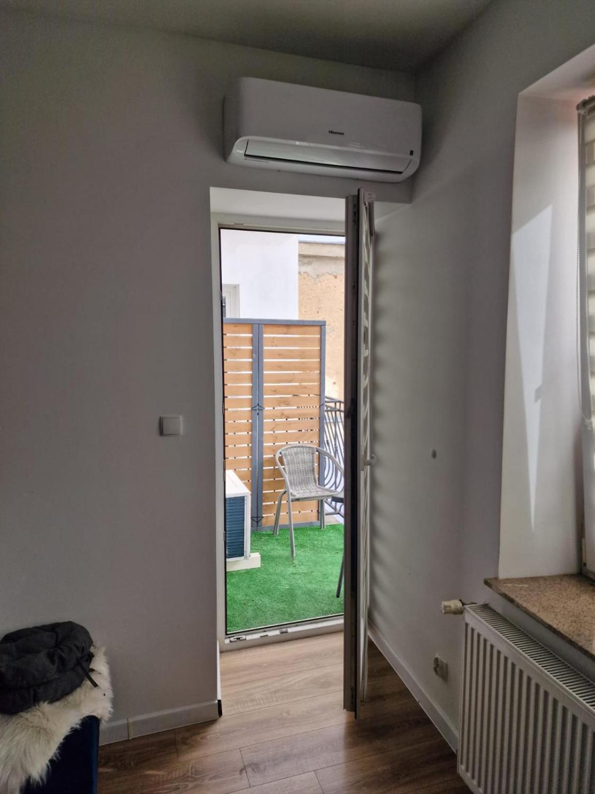 Apartament W Koninie Przy Ul. Wiosny Ludow โคนิน ภายนอก รูปภาพ